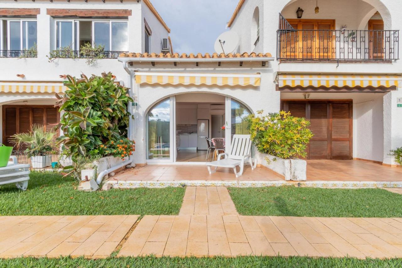 Retirosol Bungalow Denia Bagian luar foto